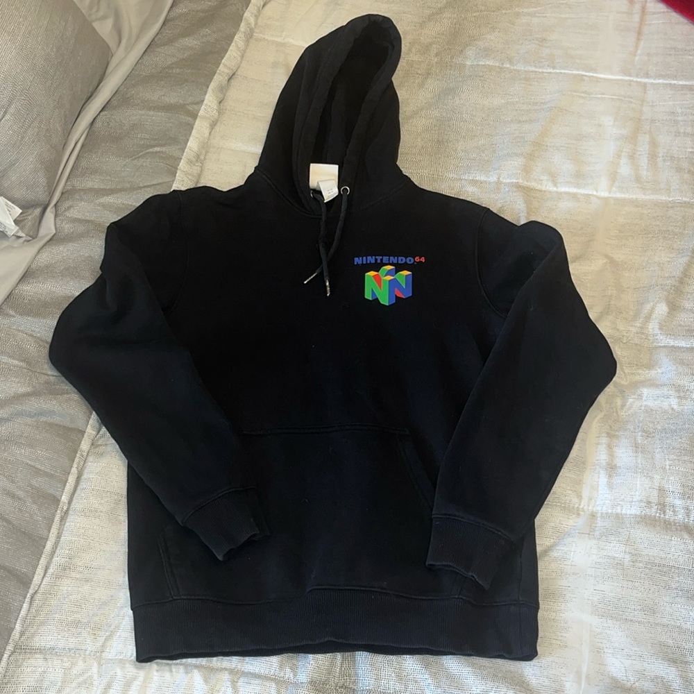 H & M Nintendo 64 Hoodie - Picture 2 of 6